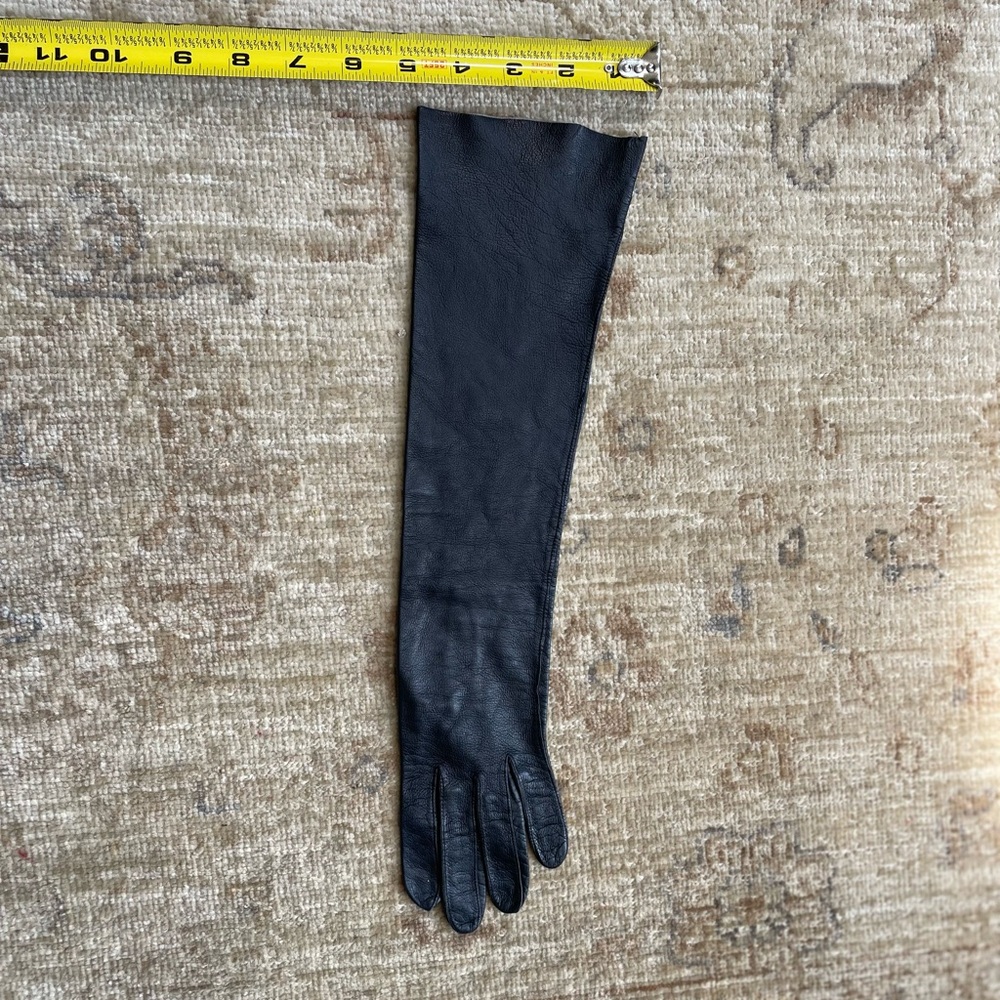 Supple Vintage Long Black Leather Opera Gloves - Picture 8 of 8